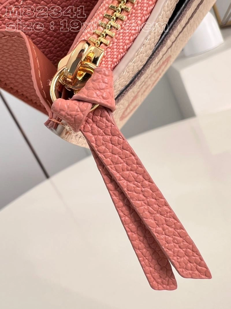 LV Wallets 4286D-0024