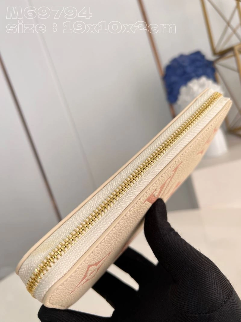 LV Wallets 4286D-0032