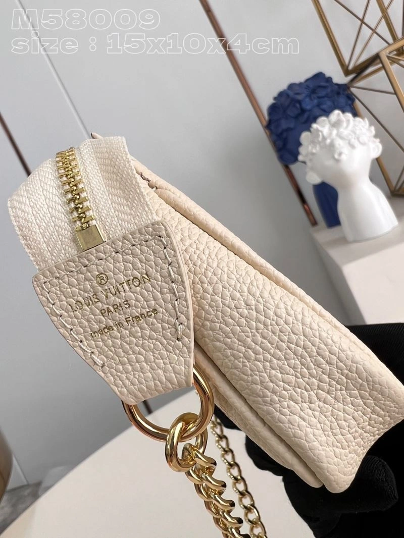 LV Clutch Bags 4286D-0037