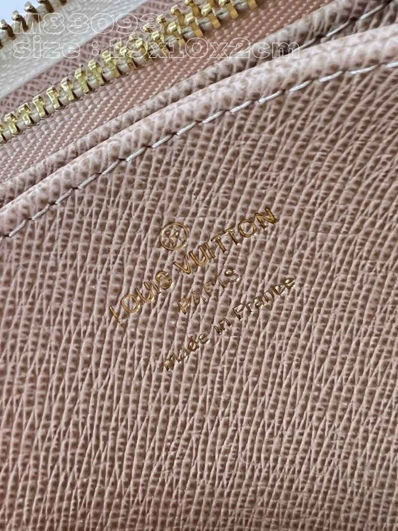 LV Wallets 4286F-0011