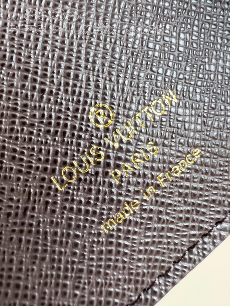 LV Wallets 4286F-0018