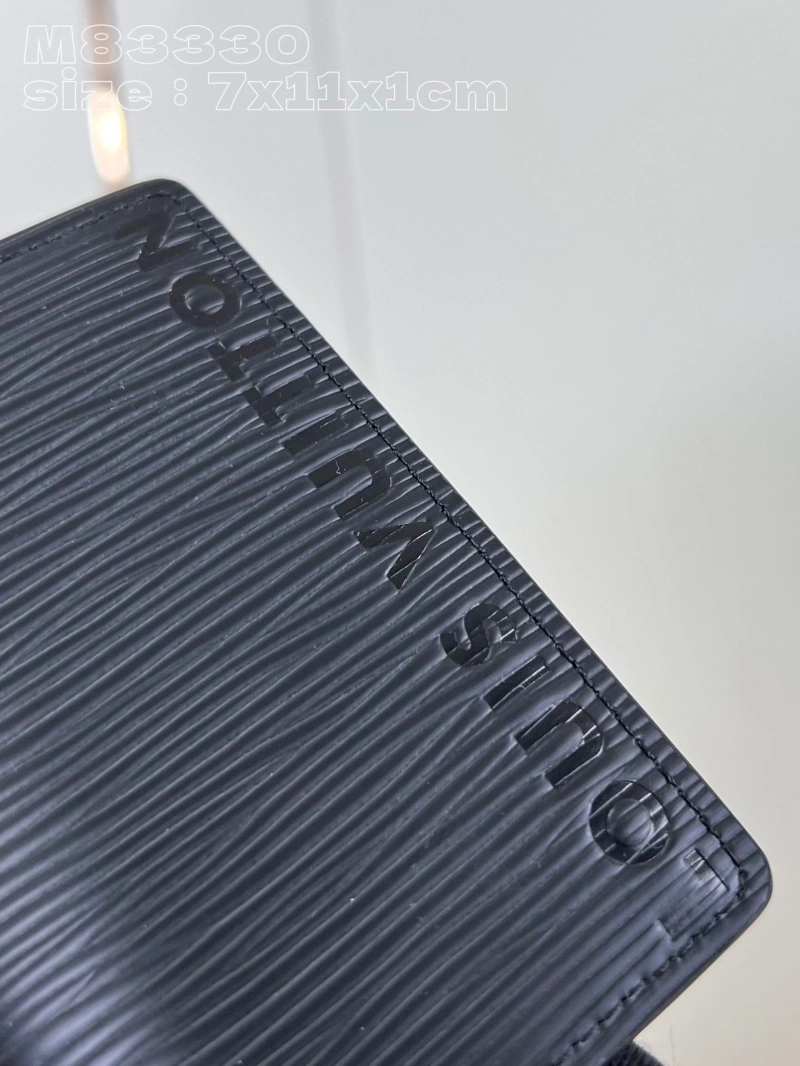 LV Wallets 4286F-0065