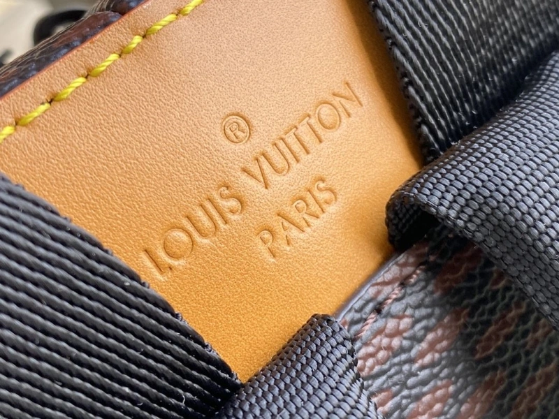 LV Backpacks 4286G-0116