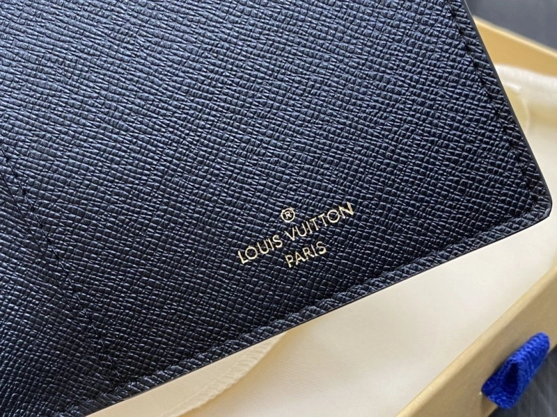 LV Wallets 4286G-0119