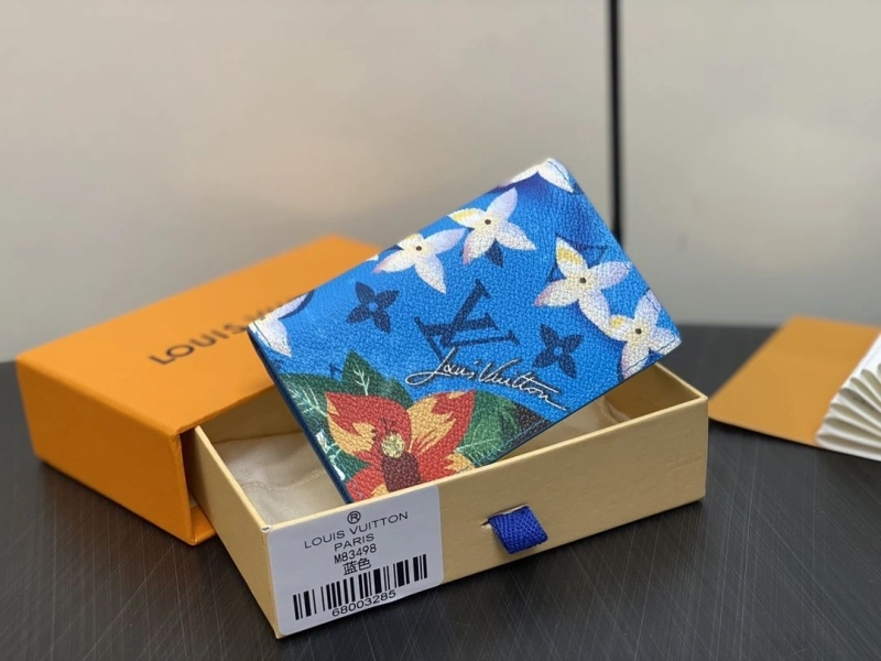 LV Wallets 4286G-0121