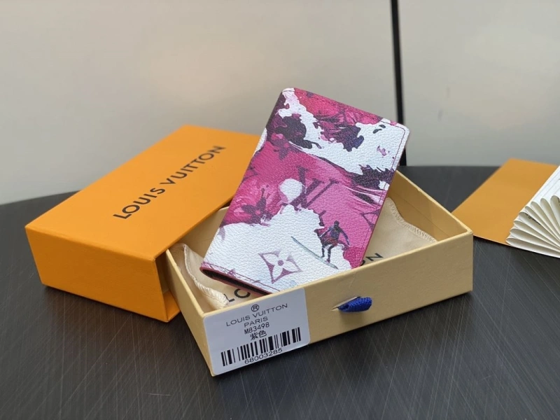 LV Wallets 4286G-0127