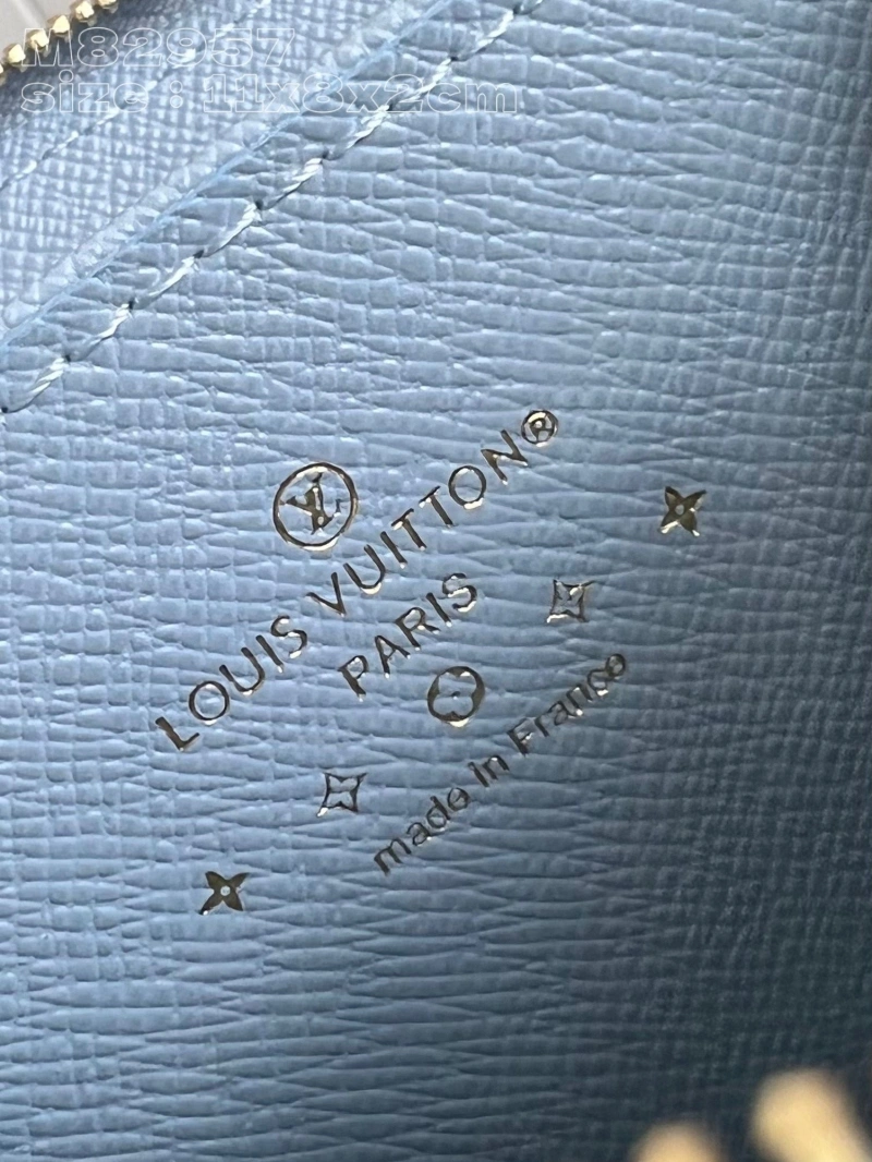LV Wallets 4286G-0130