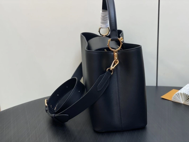LV Capucines Bags 4286G-0150
