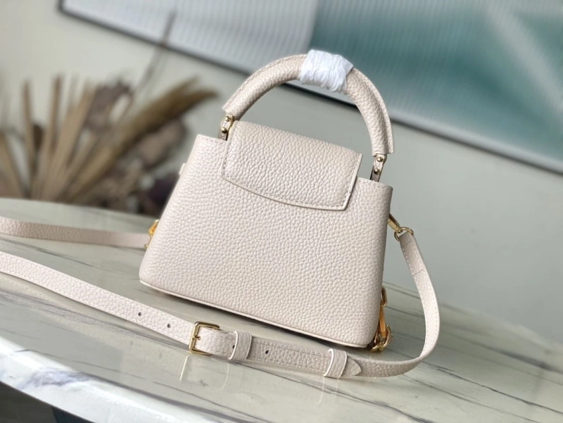 LV Capucines Bags 4286G-0222