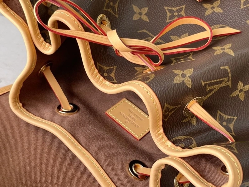 LV Backpacks 4286G-0234