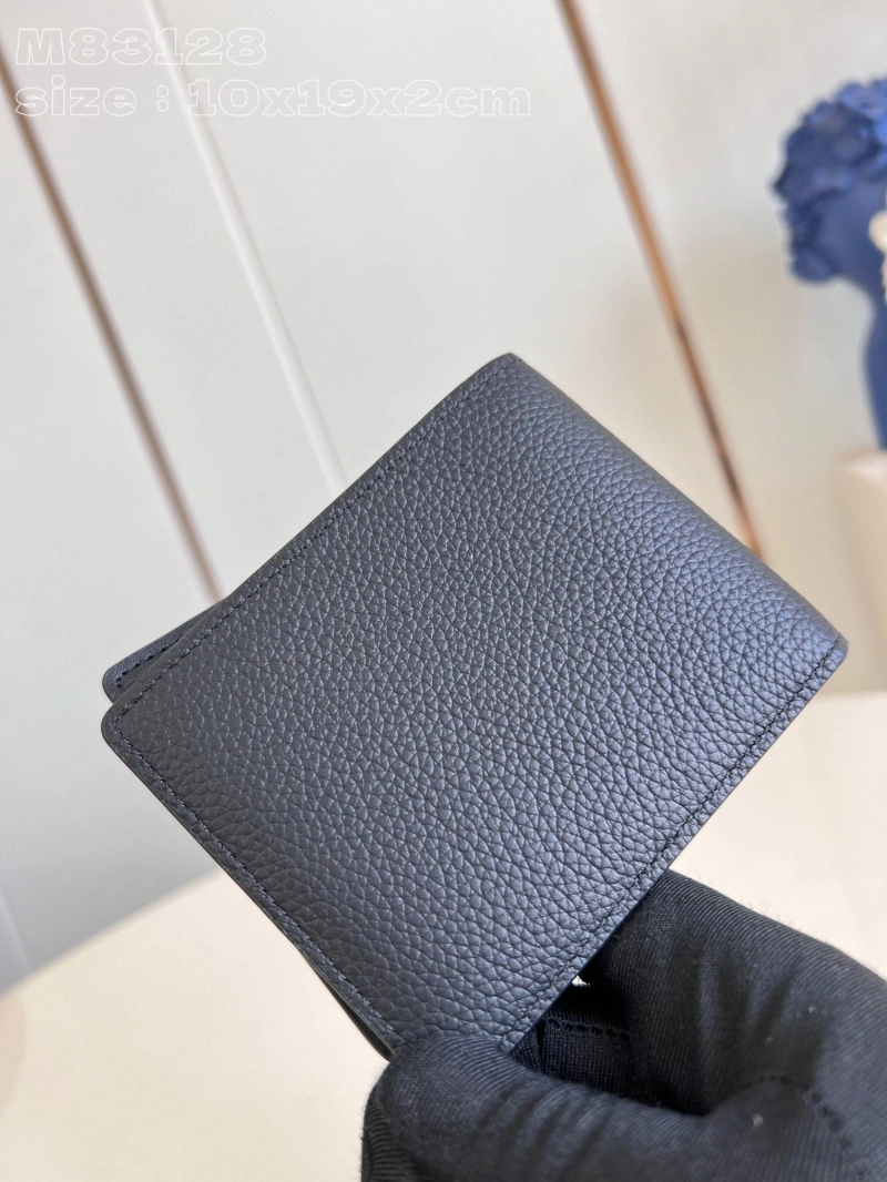 LV Wallets 4286G-0268