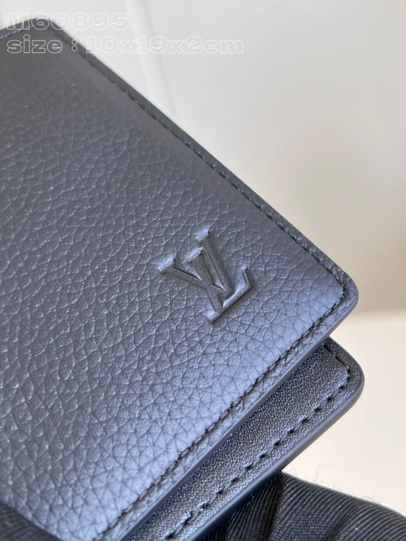 LV Wallets 4286G-0271