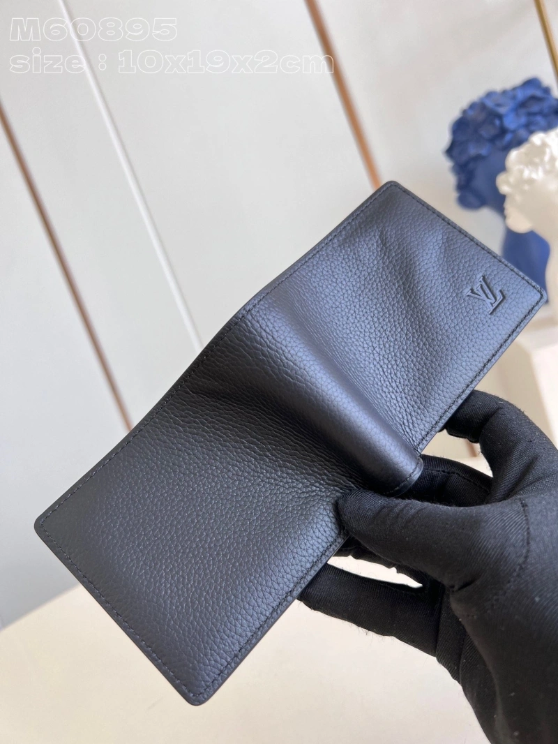 LV Wallets 4286G-0271