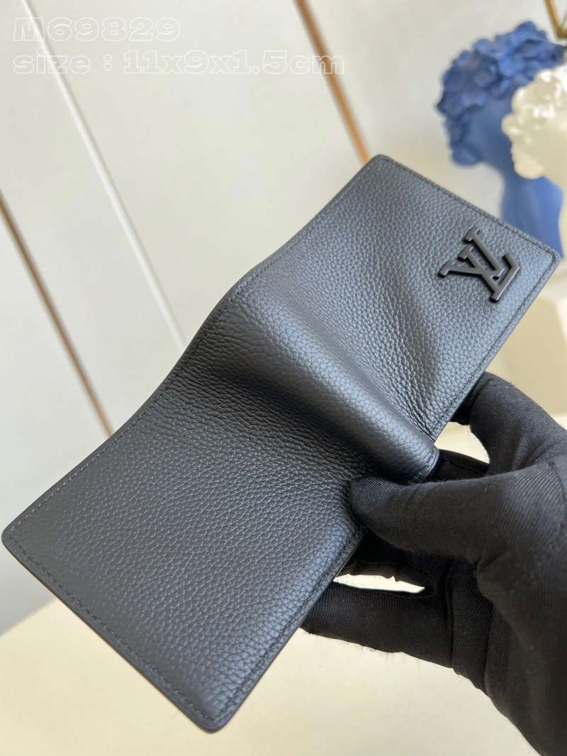 LV Wallets 4286G-0277