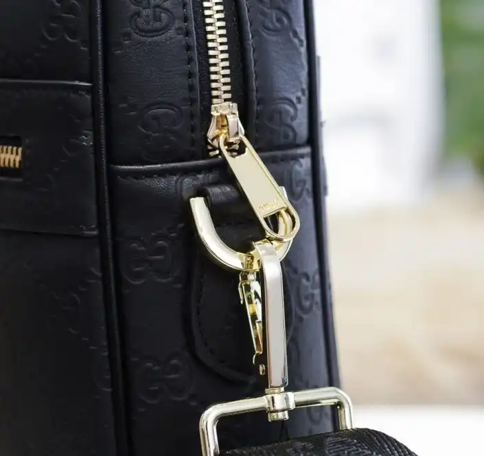 mens Gvc*1 briefcases 4288-0059