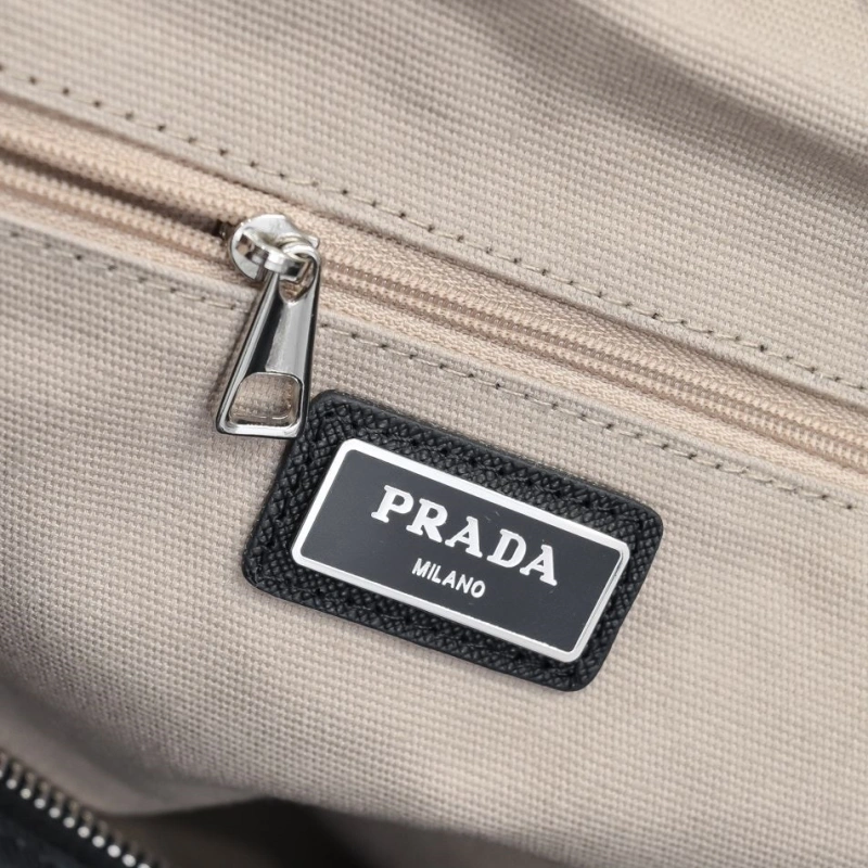 Pra*a travel bags 4288-0070