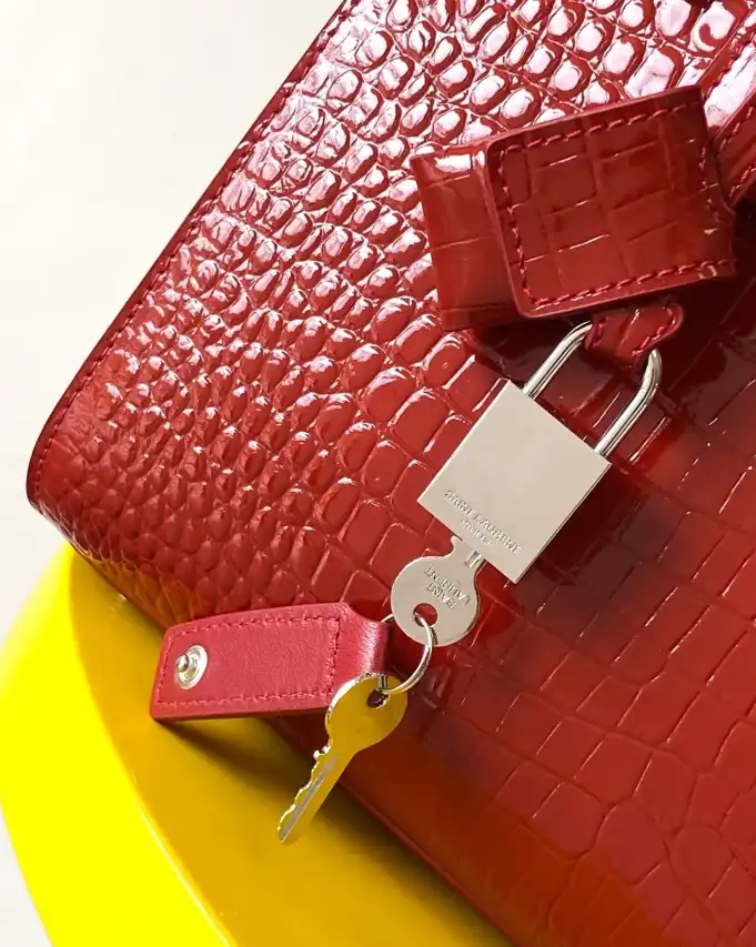 Gvc*1 top handle bags 4334b-0016