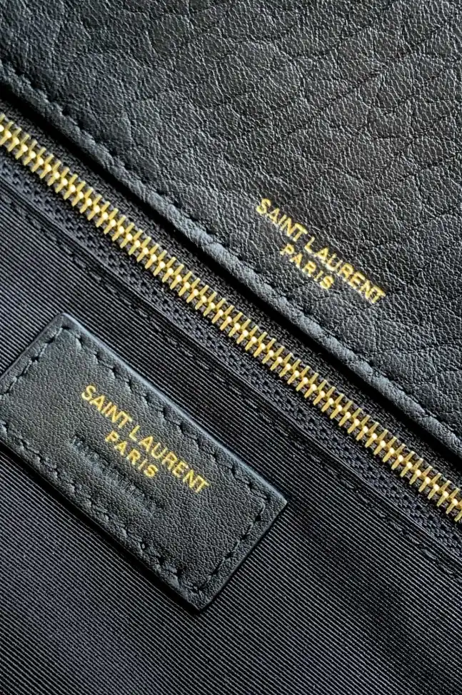 Gvc*1 satchel bags 4334b-0018
