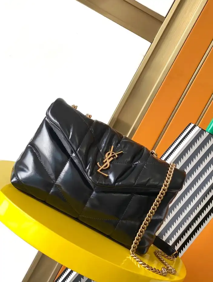 Gvc*1 satchel bags 4334b-0020