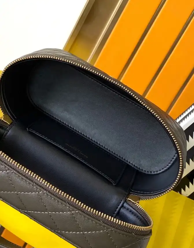 Gvc*1 cosmetic bags 4334b-0025