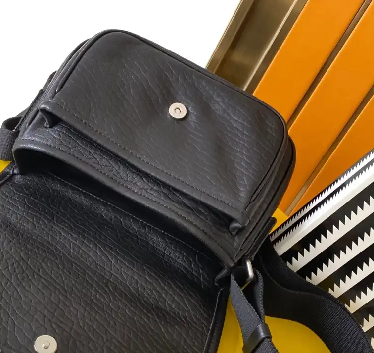 Gvc*1 satchel bags 4334b-0043