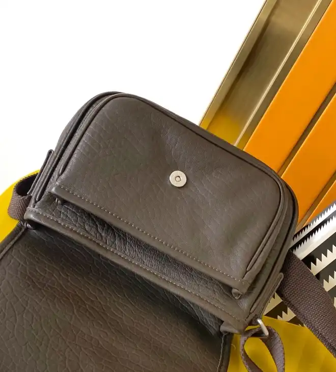 Gvc*1 satchel bags 4334b-0047