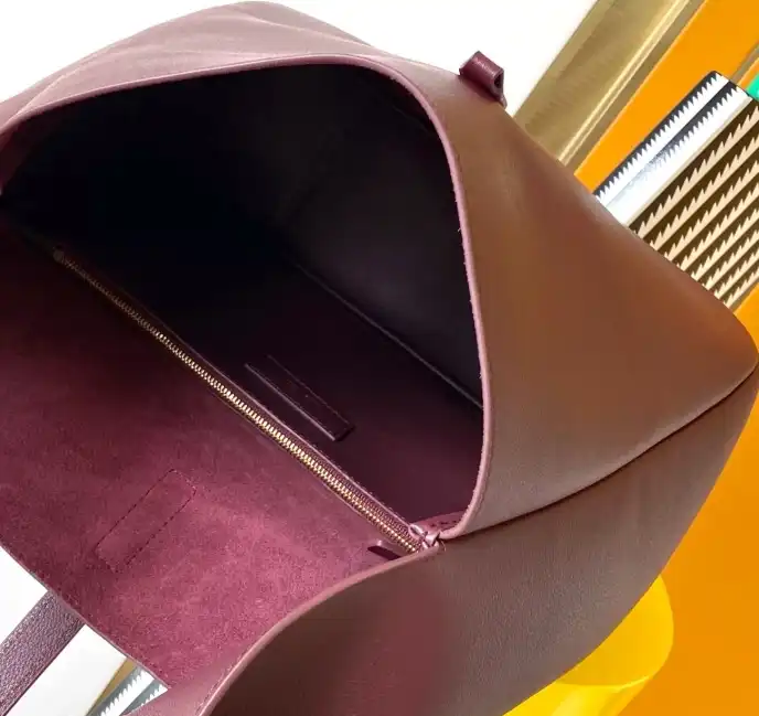 Gvc*1 top handle bags 4334b-0071