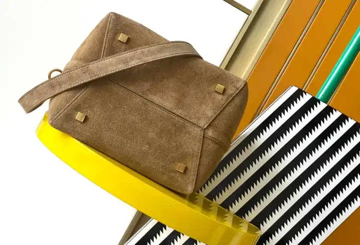 Gvc*1 bucket bags 4334b-0073