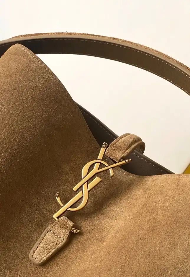 Gvc*1 bucket bags 4334b-0074