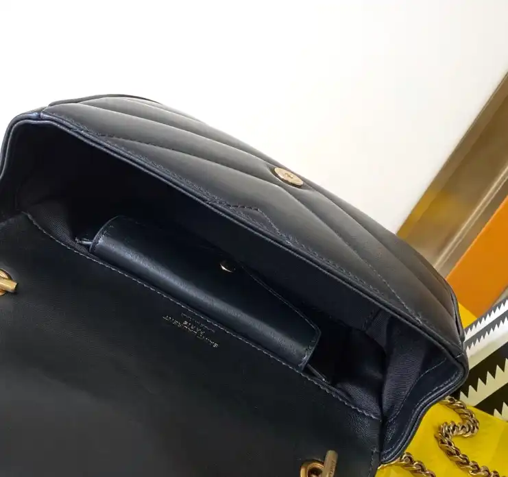Gvc*1 satchel bags 4334b-0090