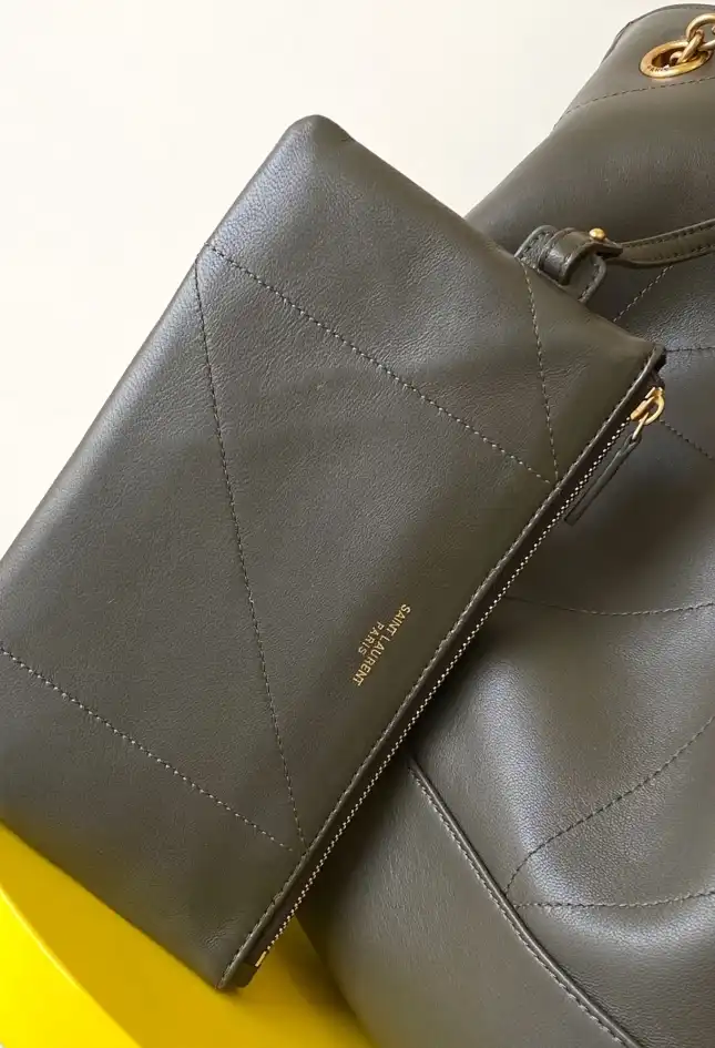 Gvc*1 top handle bags 4334b-0097
