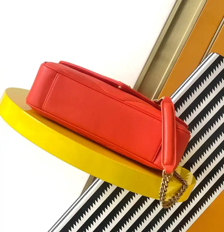 Gvc*1 top handle bags 4334b-0100