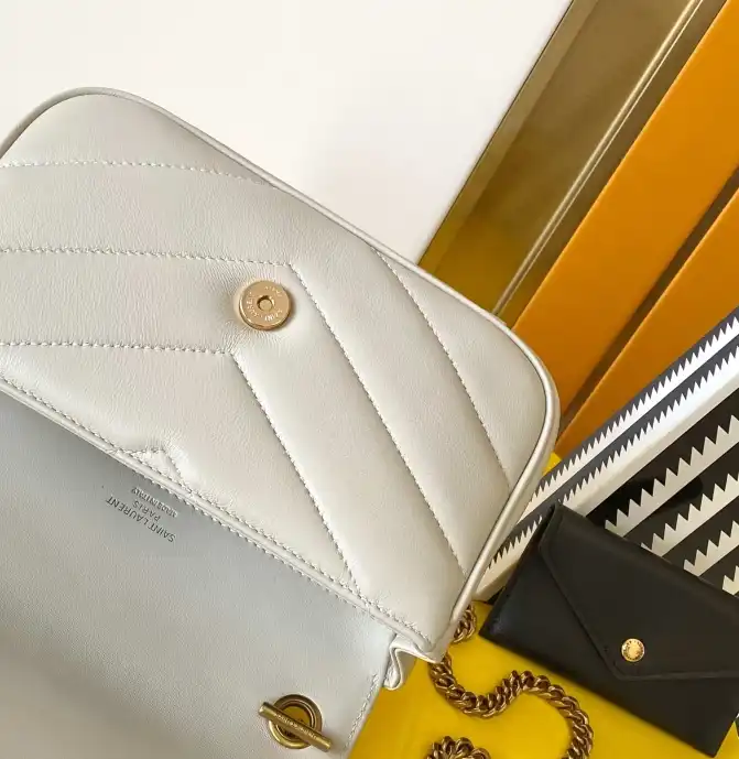 Gvc*1 satchel bags 4334b-0110