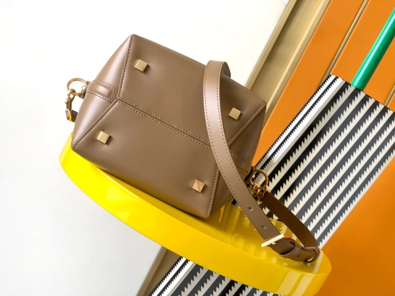 Y51 bucket bags 4334d-0055