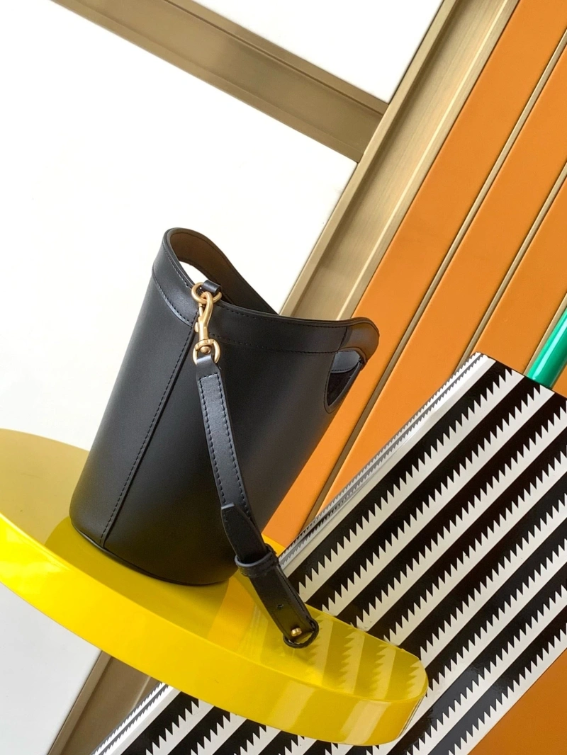 Y51 bucket bags 4334d-0059