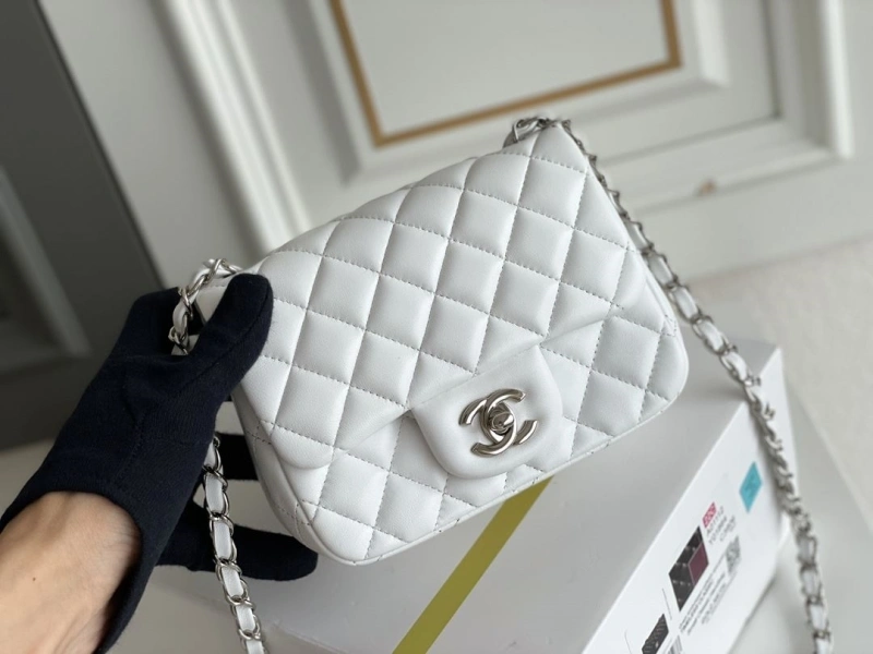 Ch**el cf series bags 4345d-0004
