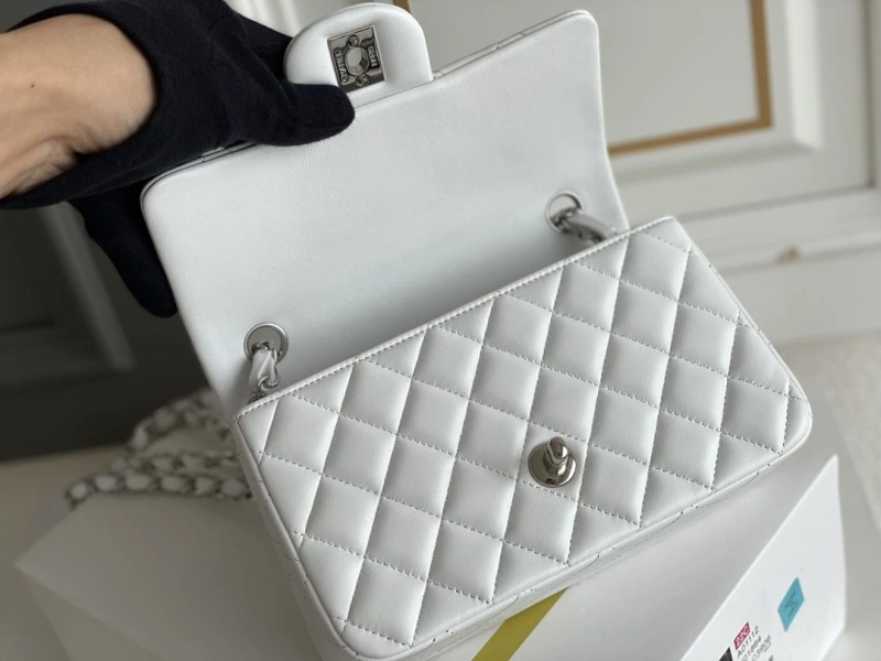 Ch**el cf series bags 4345d-0006