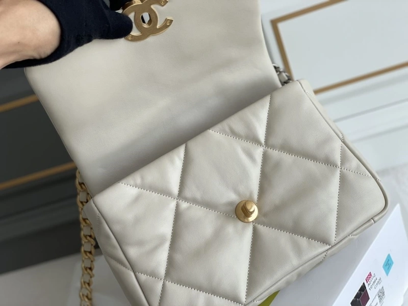 Ch**el 19 bags 4345d-0010