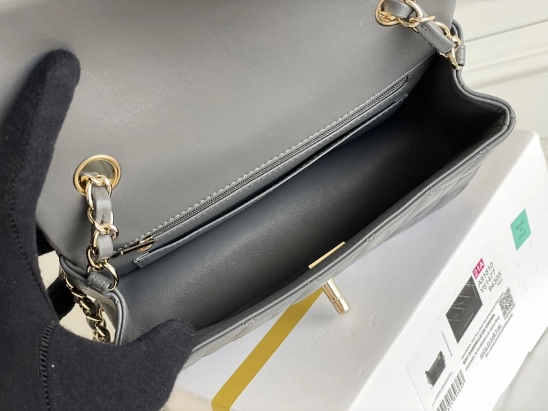 Ch**el cf series bags 4345d-0073