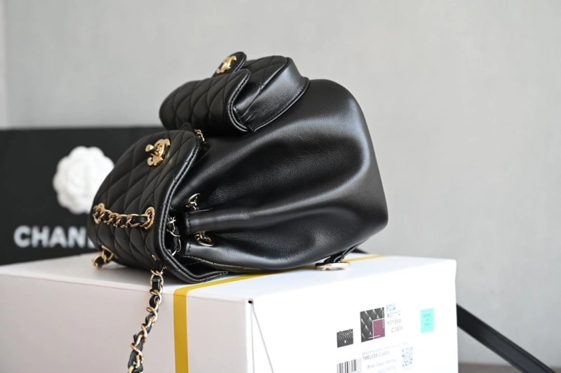 Ch**el backpacks 4345d-0110