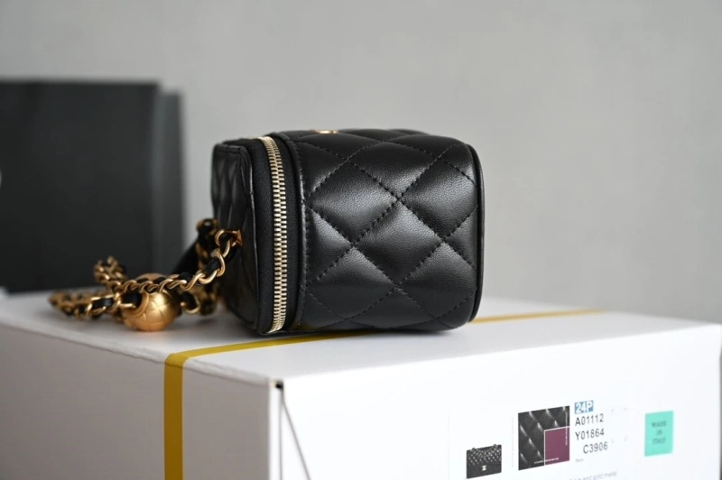 Ch**el cosmetic bags 4345d-0118