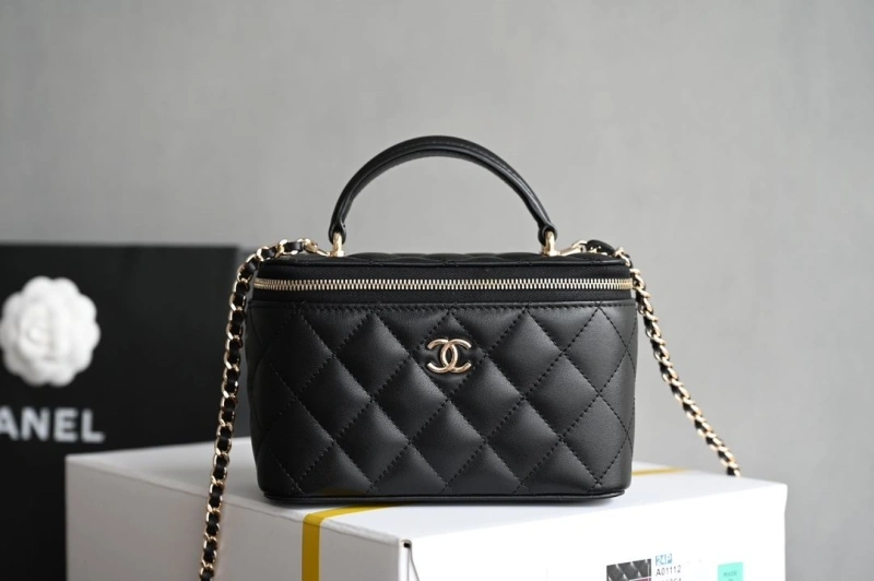 Ch**el cosmetic bags 4345d-0127