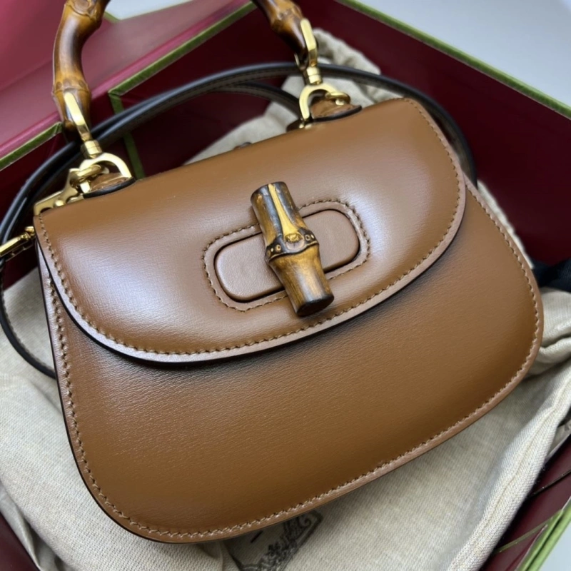 Gvc*1 top handle bags 4360c-0255