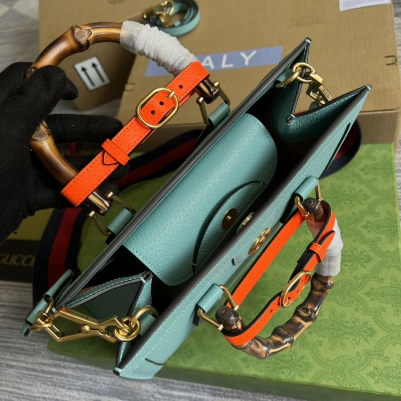 Gvc*1 top handle bags 4360c-0679