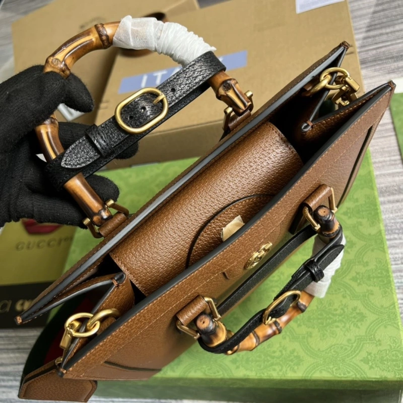 Gvc*1 top handle bags 4360c-0683