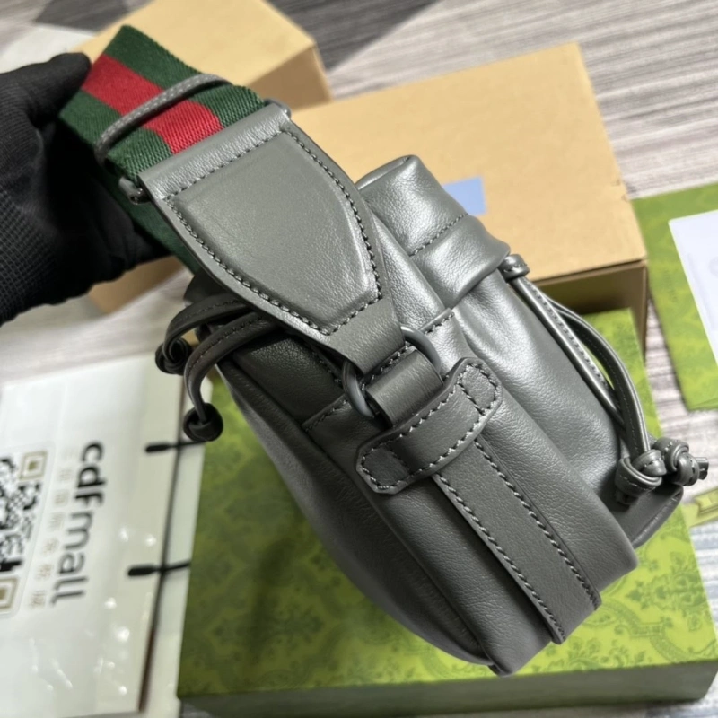Gvc*1 satchel bags 4360c-0686