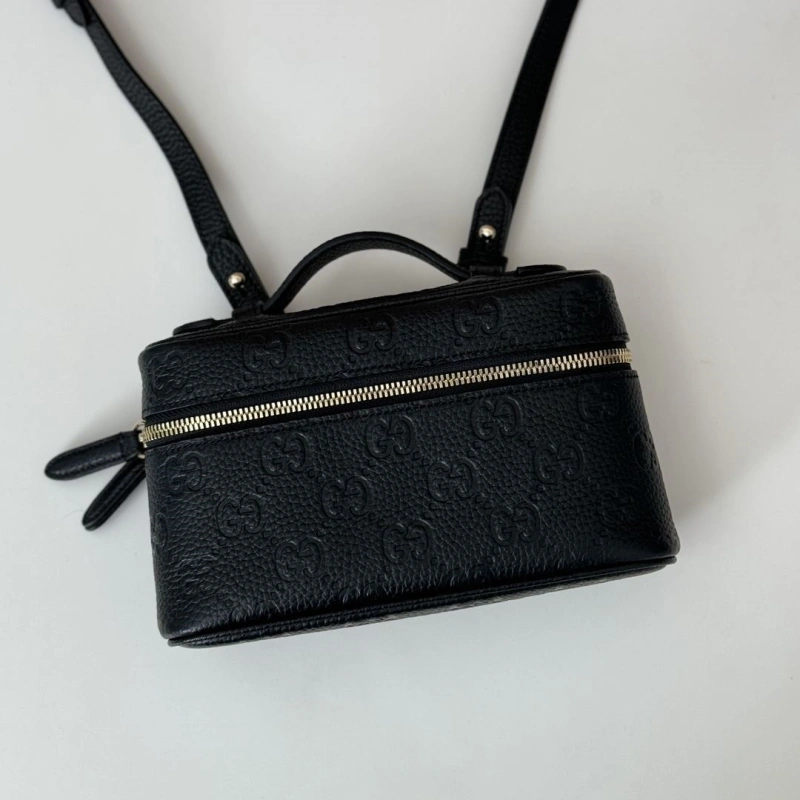 Gvc*1 cosmetic bags 4360c-1341