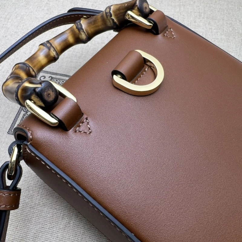 Gvc*1 top handle bags 4360c-2229