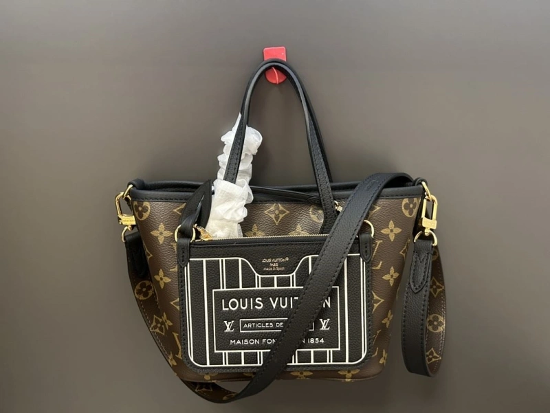 LV Shopping Bags 4365A-0074