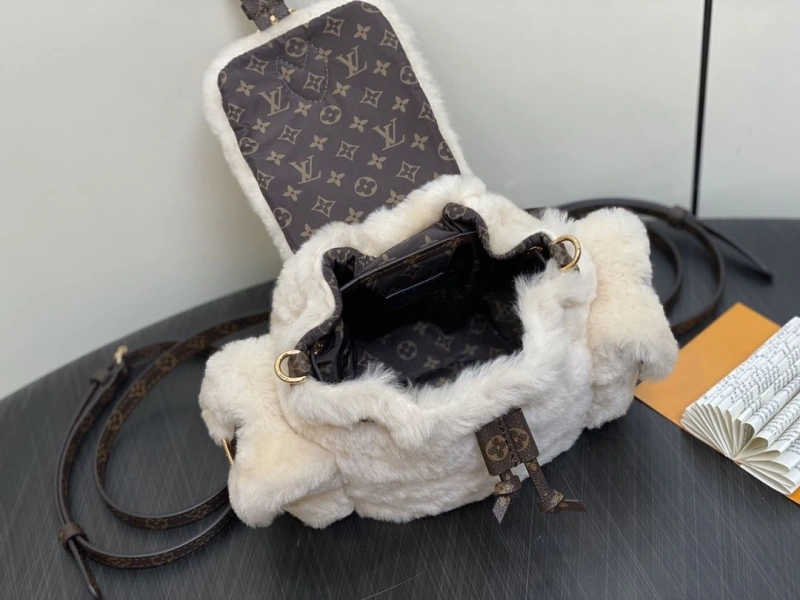 LV Backpacks 4365A-0120